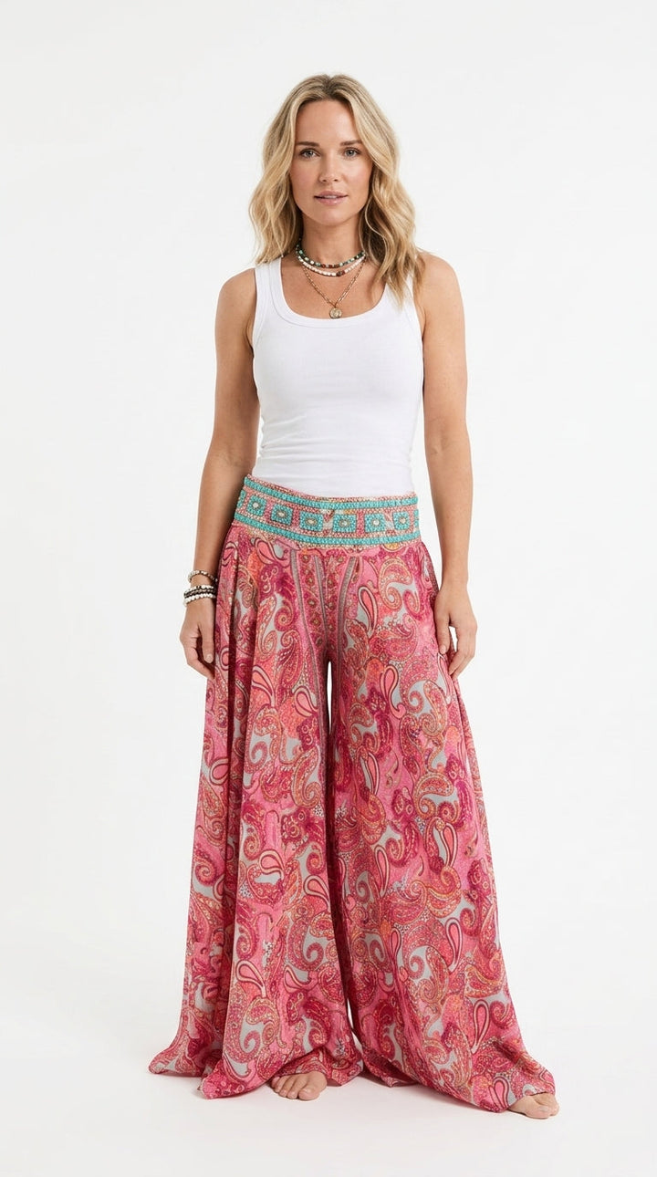 Zielone spodnie boho z wysoką talią i szerokimi nogawkami w stylizacji casualowej