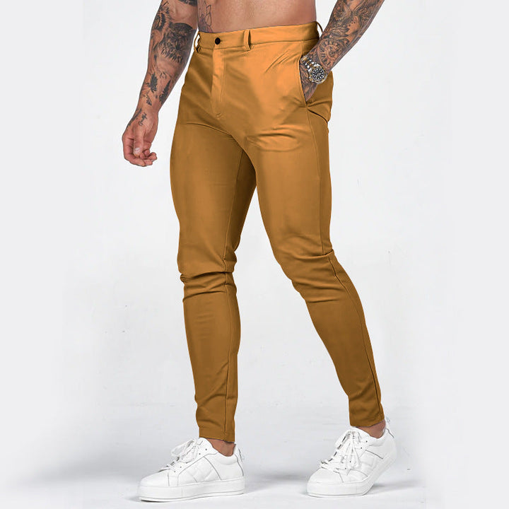 Męskie chinosy slim fit w kolorze granatowym, widok z przodu