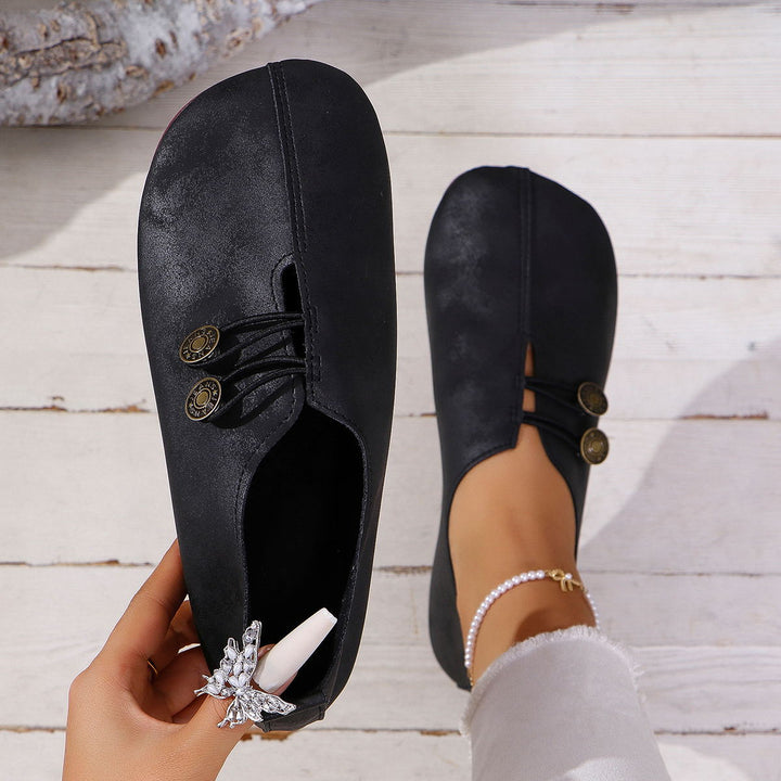 Eleganckie buty codzienne damskie wsuwane do casualowych stylizacji