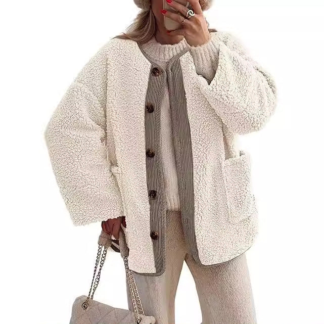 Stylowa kurtka damska na jesień i zimę w modnym, casualowym stylu