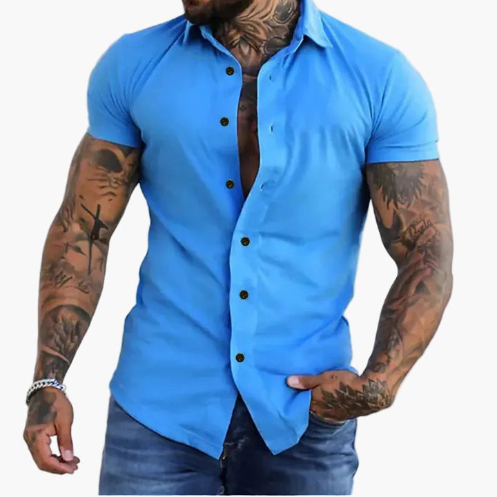 Detale wykończenia męskiej koszuli slim fit Michał z krótkim rękawem