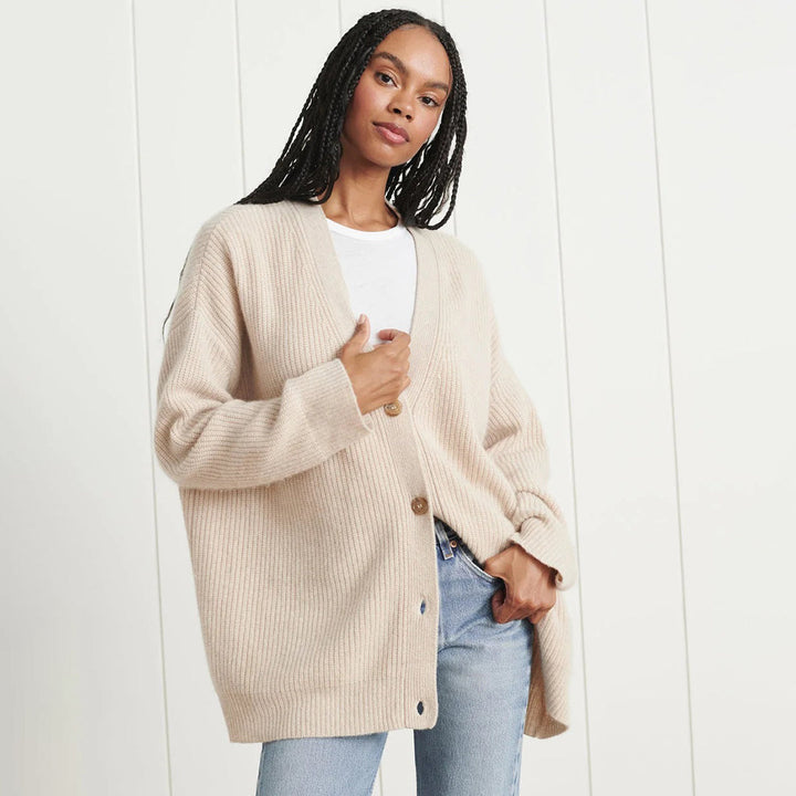 Damski kardigan oversize w stylizacji codzienna moda