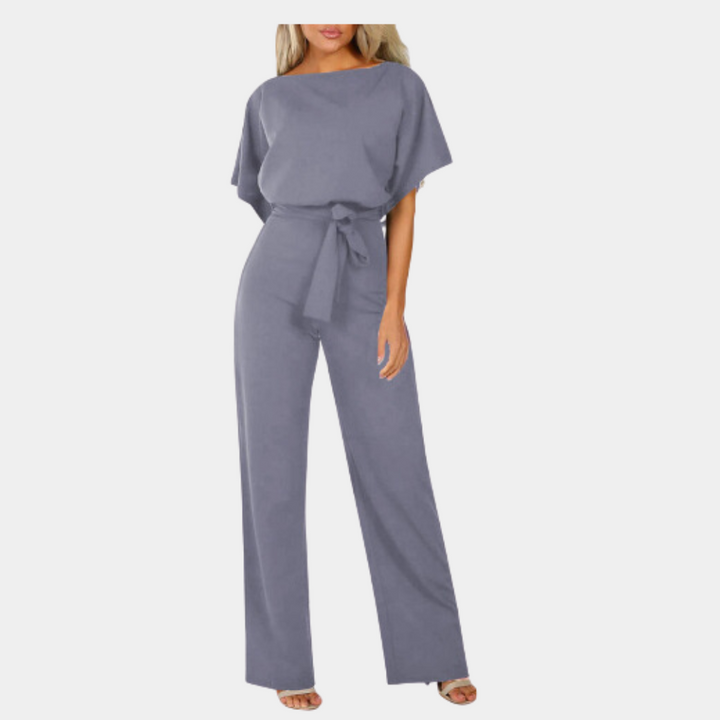 Modny kombinezon damski casual – widok z tyłu