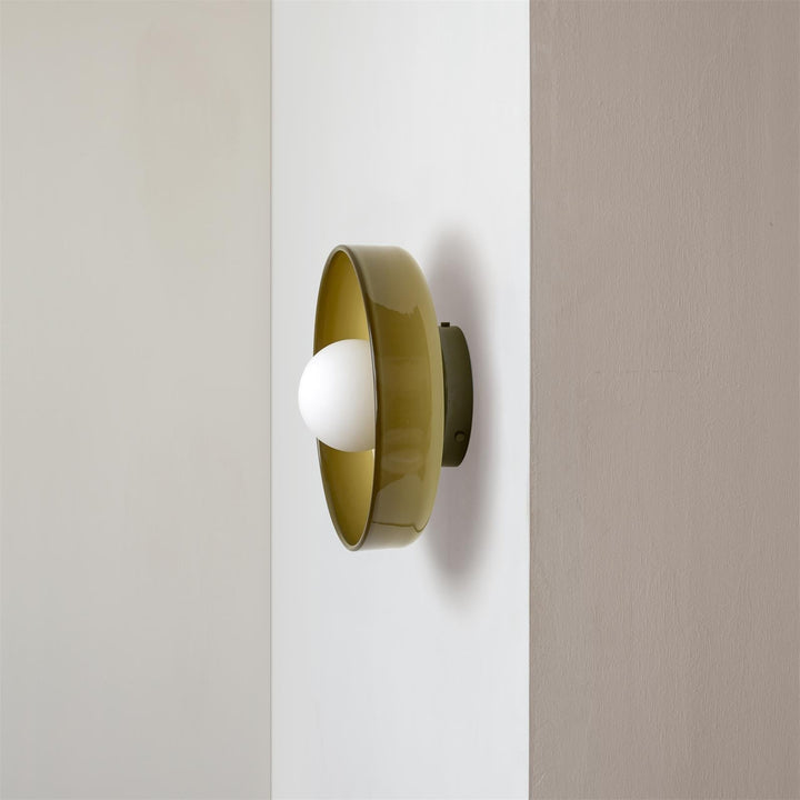 Okrągła lampa wisząca LED o nowoczesnym designie i jasnym światle