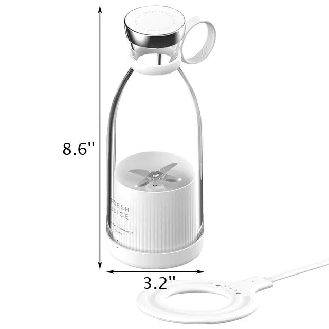 Przenośny blender USB do koktajli i smoothie w użyciu