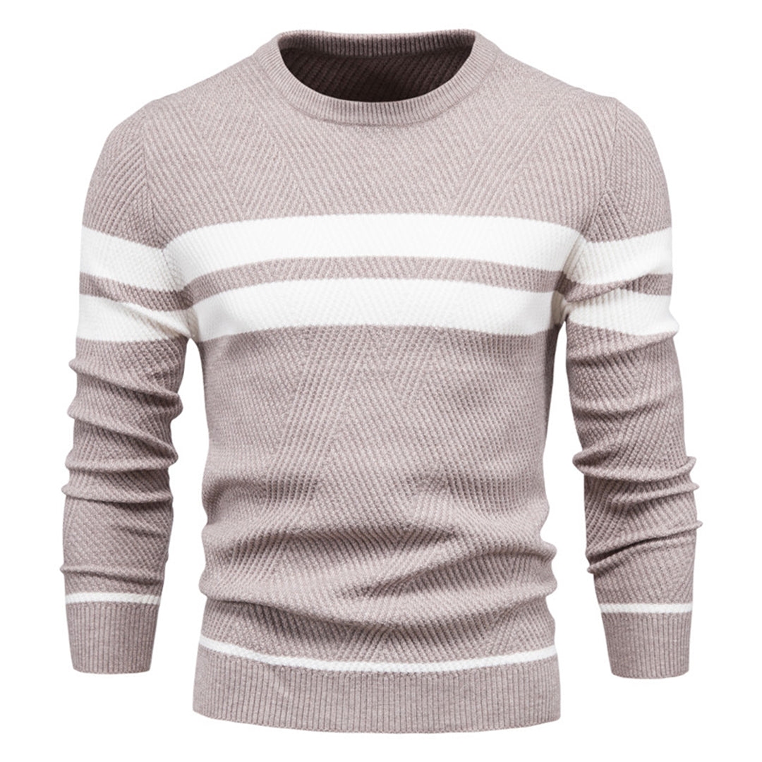 Męski beżowy sweter w paski prezentowany przodem