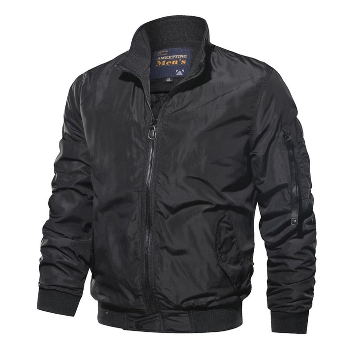 Czarna męska kurtka bomber w stylu militarnym z kołnierzem