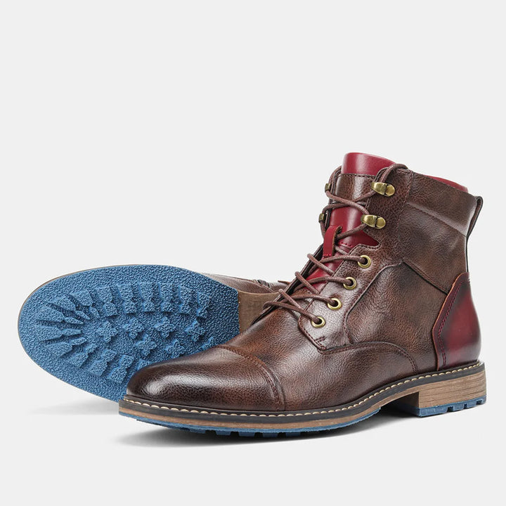 Skórzane buty męskie zimowe brązowe o eleganckim kroju, zaprezentowane od strony pięty