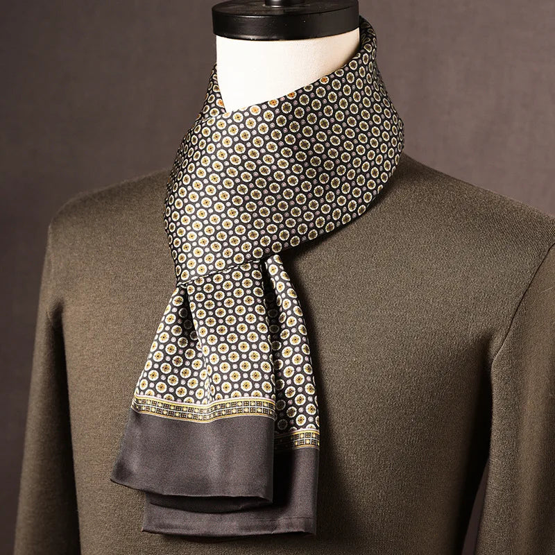Klasyczny szalik męski w eleganckim stylu, doskonały do płaszcza