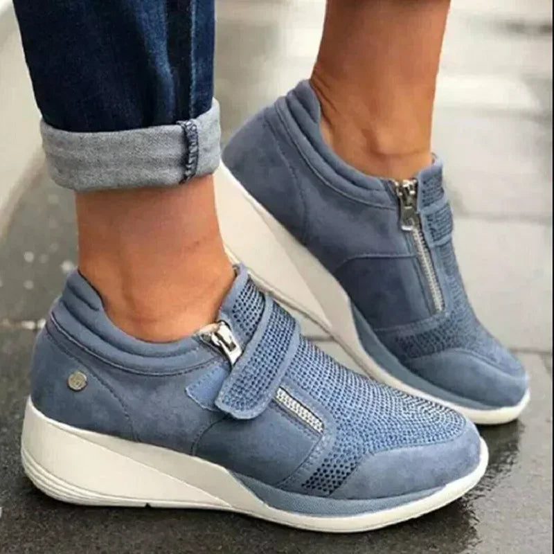 Niebieskie damskie sneakersy ortopedyczne na grubej podeszwie z zamkiem