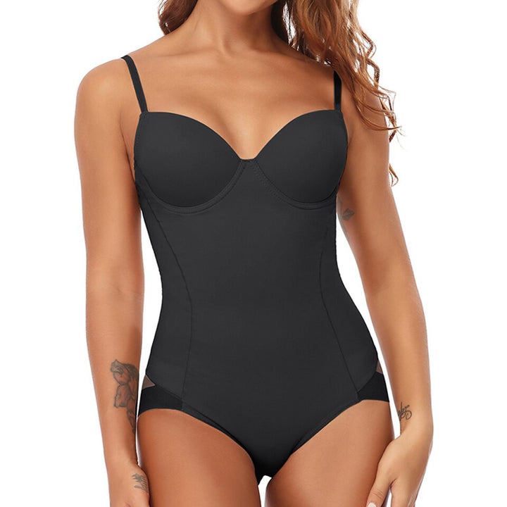 Damskie czarne bezszwowe body wyszczuplające na modelce