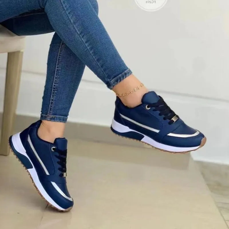 Lekkie sneakersy damskie Carlena - widok od góry, wkładka ortopedyczna i sznurowanie