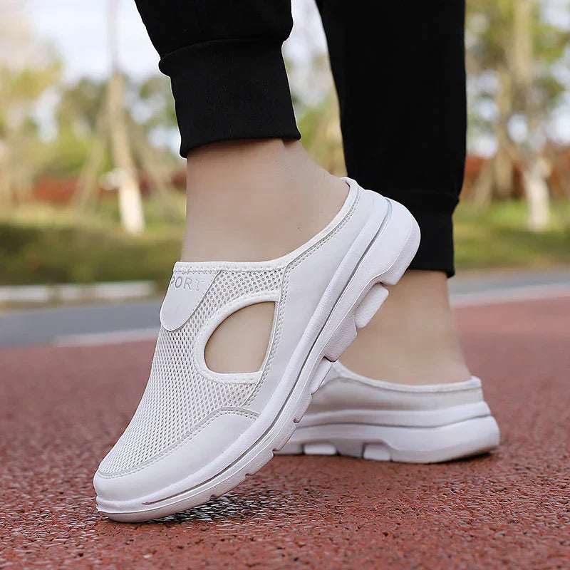 Białe damskie buty wsuwane casual na stopie