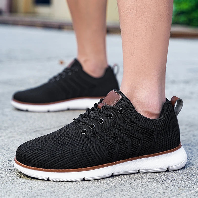 Stylowe buty sportowe męskie w kolorze beżowym, pleciony design cholewki