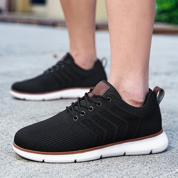 Stylowe buty sportowe męskie w kolorze beżowym, pleciony design cholewki