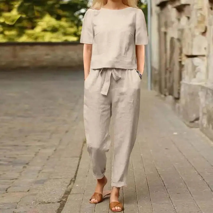 Stylowy komplet damski na lato o luźnym kroju, moda kobieca