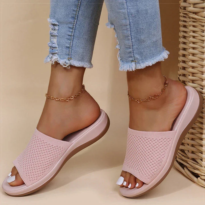 Elastyczne buty letnie dla kobiet, lekkie klapki na co dzień i plażę