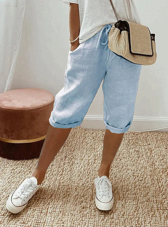 Eleganckie spodnie damskie na lato w beżowym kolorze, styl casual