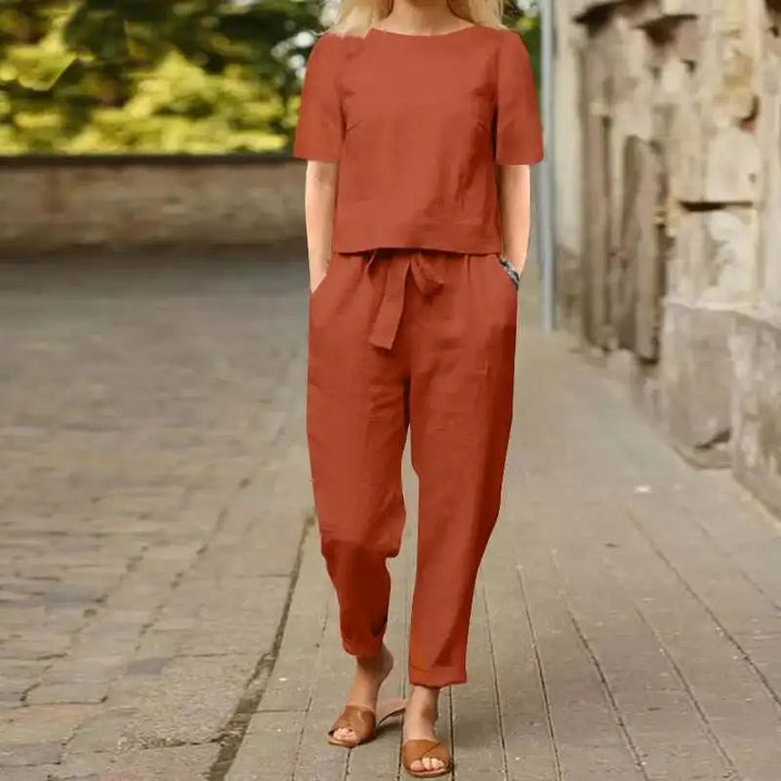 Luźny letni komplet damski w kolorze beżowym, styl casual