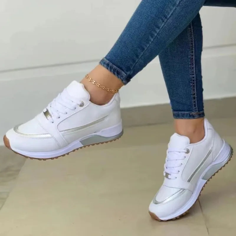 Białe damskie sneakersy ortopedyczne na stopach