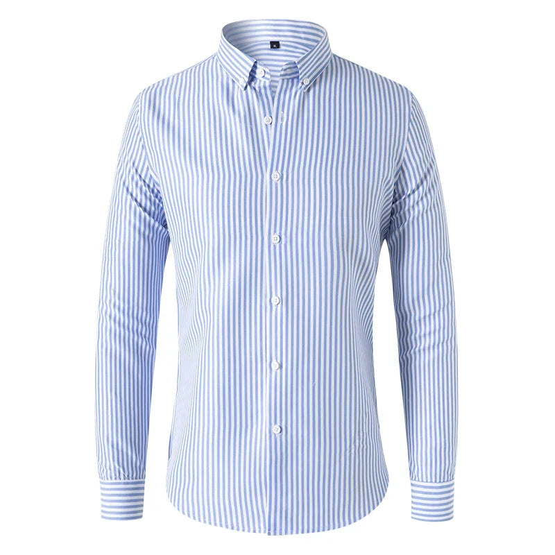Elegancka męska koszula slim fit w pionowe paski, widok z przodu