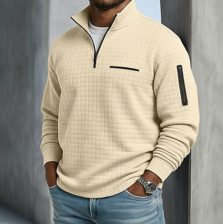 Stylowy sweter męski z waflowym wzorem pokazany od tyłu