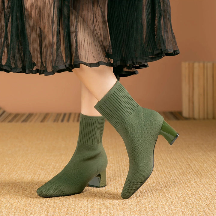 Wygodne buty damskie na słupku do eleganckich stylizacji