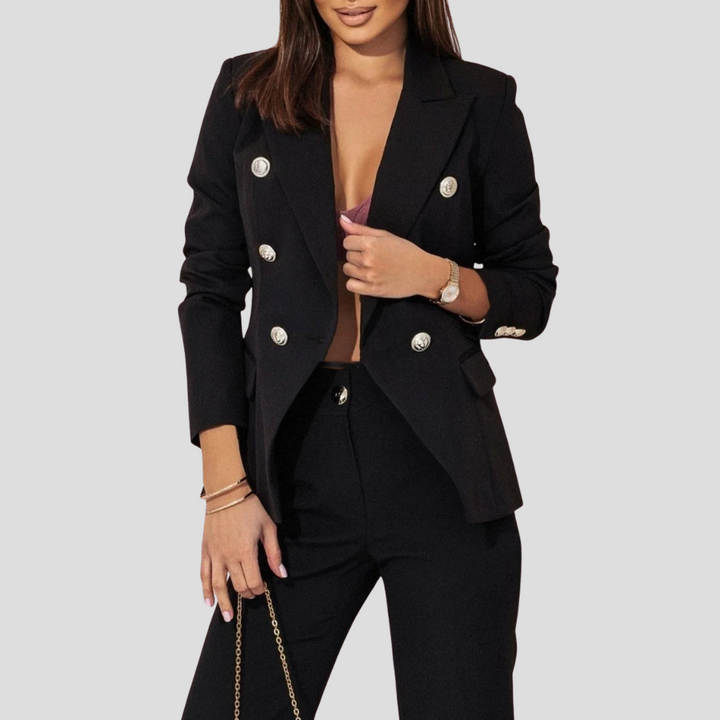 Stylowy garnitur damski podkreślający sylwetkę i profesjonalny look