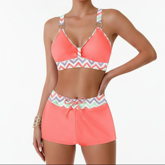 Elegancki letni komplet plażowy bikini z krótkimi spodenkami