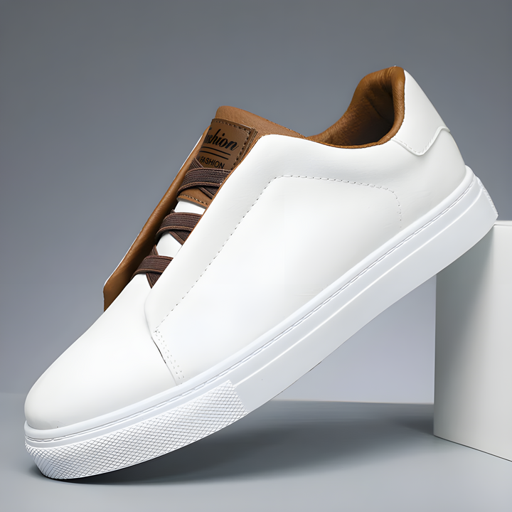 Wnętrze minimalistycznych sneakersów męskich Patryk, skórzana wkładka