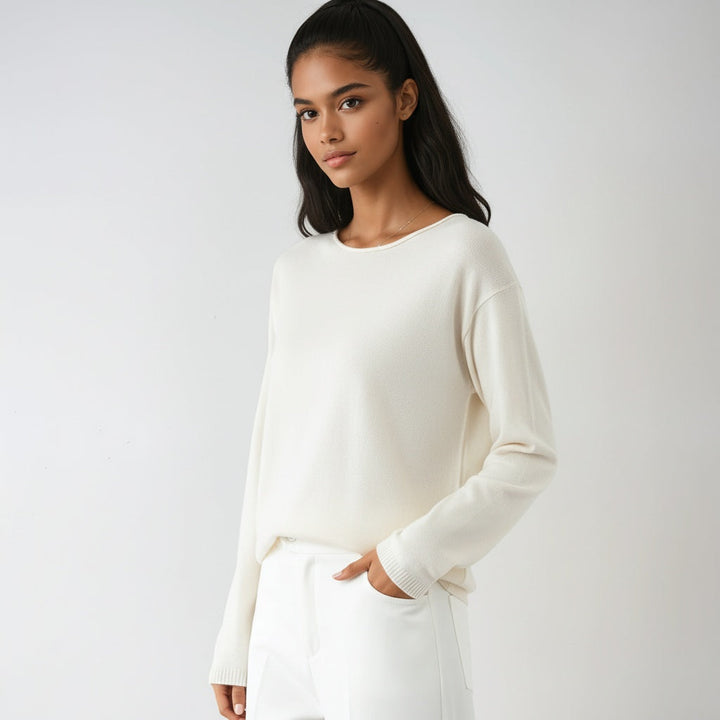 Elegancki sweter damski casualowy z długim rękawem pokazany z tyłu
