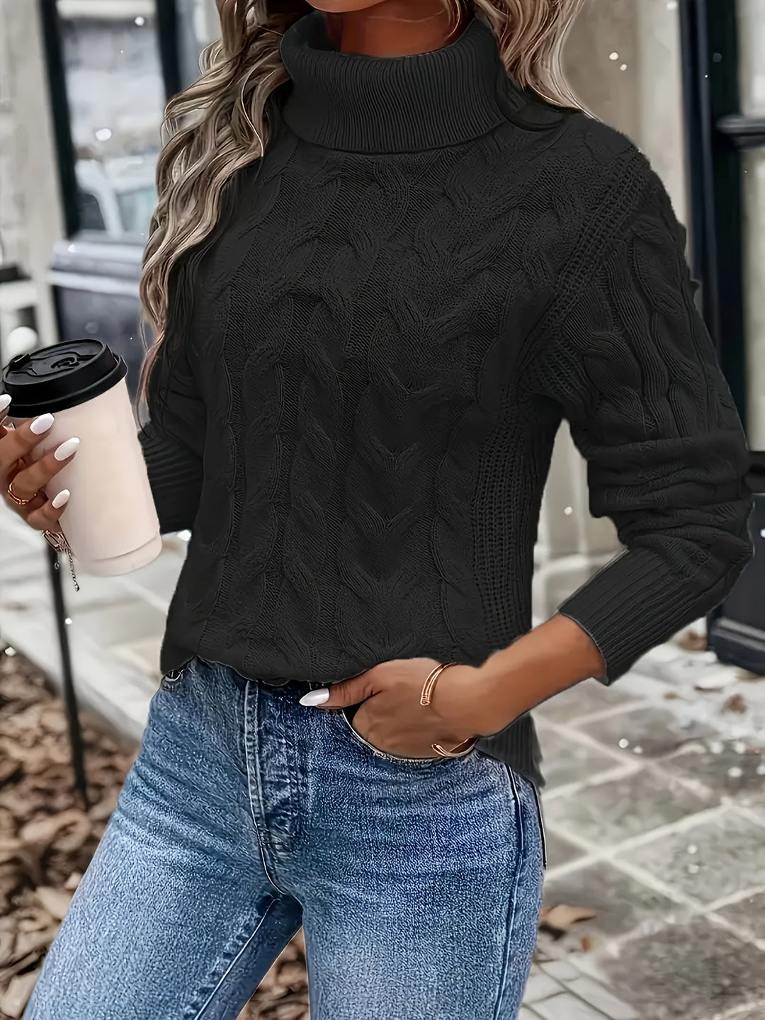 Casualowy sweter z golfem damski, luźny fason w warkocze