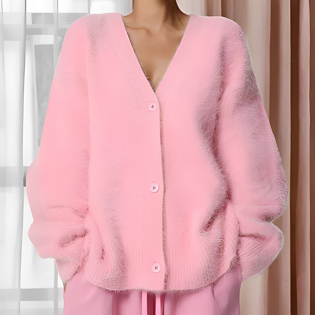 Elegancki sweter rozpinany damski, zbliżenie na strukturę dzianiny