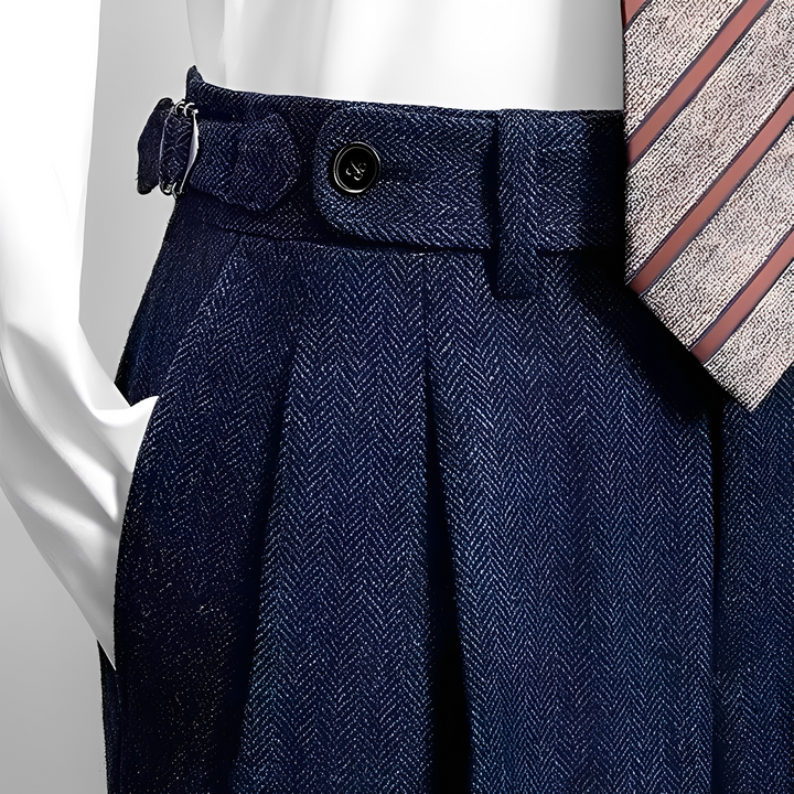 Wygodne męskie spodnie codzienne o eleganckim kroju, zbliżenie na materiał i detale