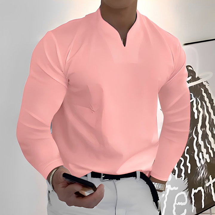Elegancka koszula męska casual pokazana od tyłu