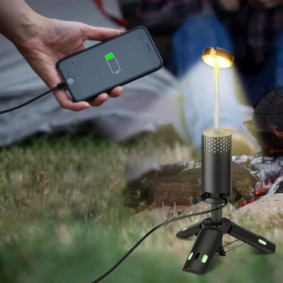Detal lampy kempingowej LED: akumulator, powerbank, regulowany statyw. Przenośne światło outdoor.
