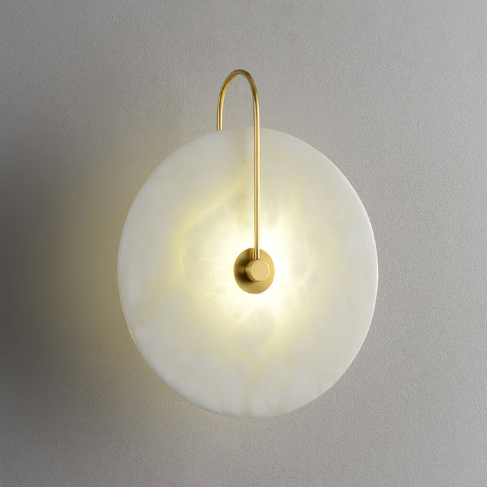 Lampa ścienna LED z alabastru, designerska. Oświetlenie akcentowe do nowoczesnych aranżacji wnętrz.