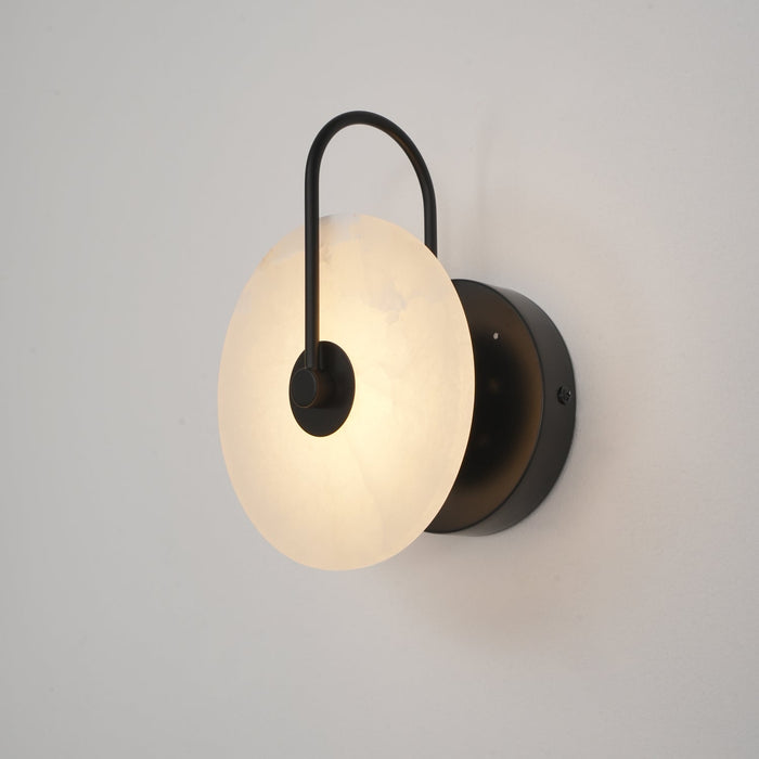 Alabastrowa lampa ścienna LED. Stylowy kinkiet, oświetlenie akcentowe do salonu, sypialni.
