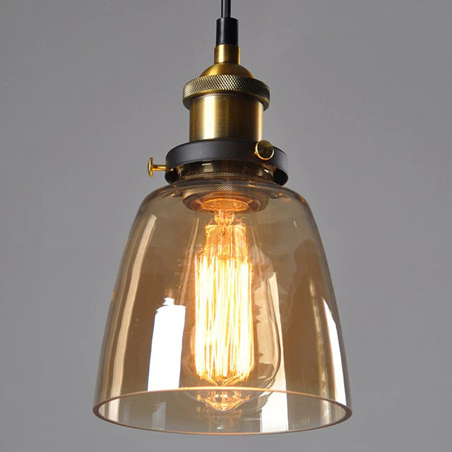 Oświetlenie sufitowe Art Déco, lampa wisząca z unikalnym szklanym wzorem, designerski akcent.