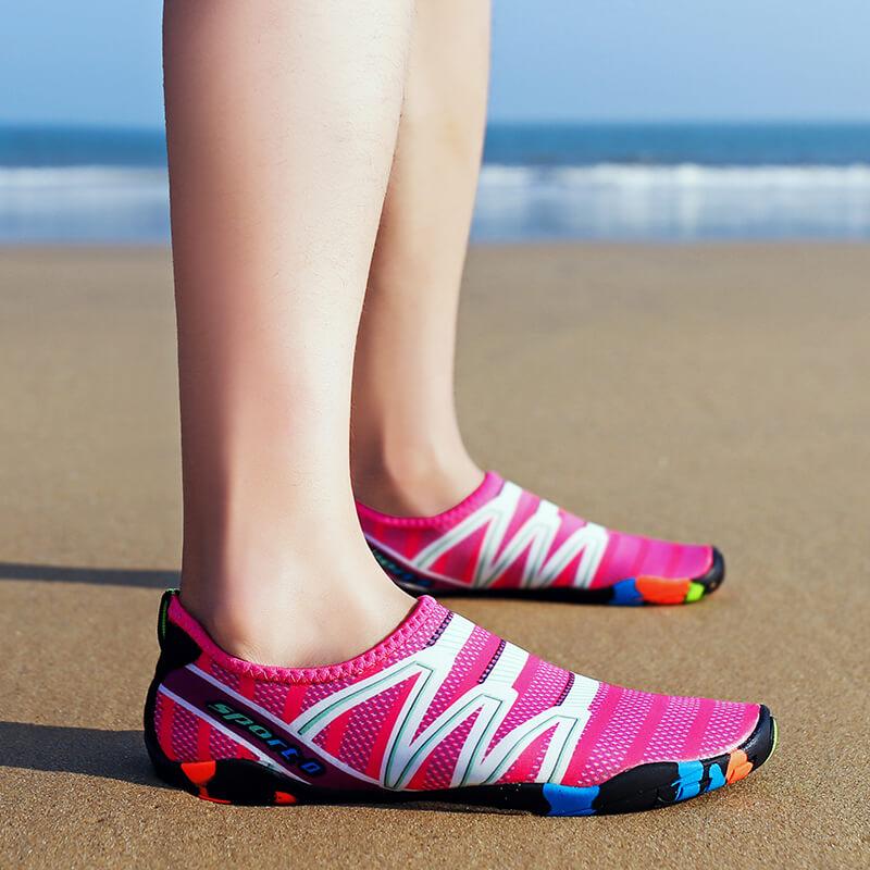 Szybkoschnące obuwie na basen i plażę z technologią antypoślizgową