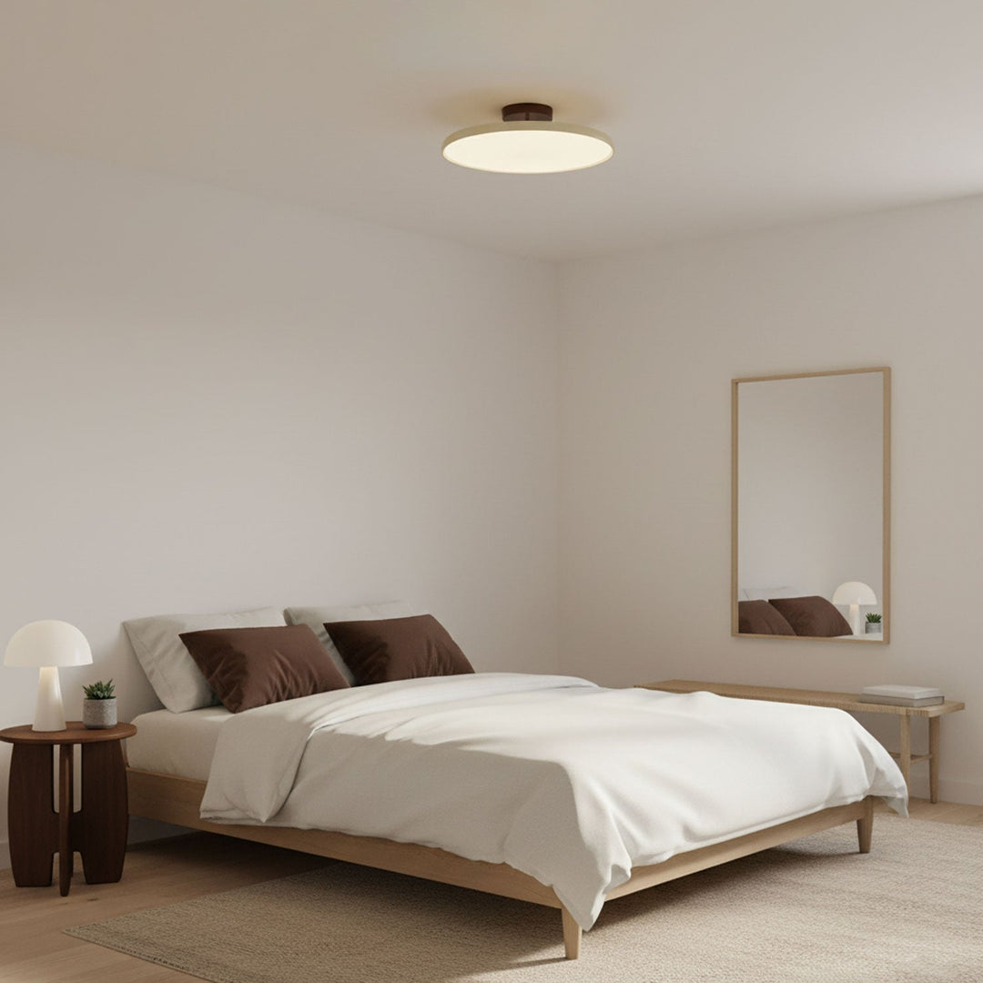 Beżowa nowoczesna lampa LED sufitowa, smukła, designerska do kuchni.