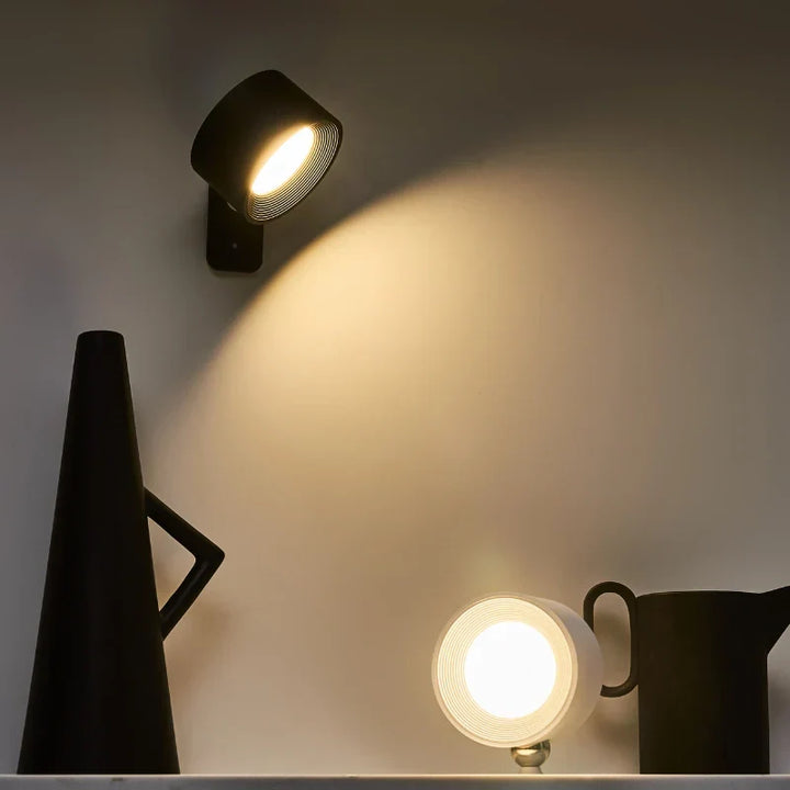 Lampa nocna LED z magnetycznym mocowaniem, bezprzewodowa, regulowana, do sypialni dziecięcej i dorosłych.