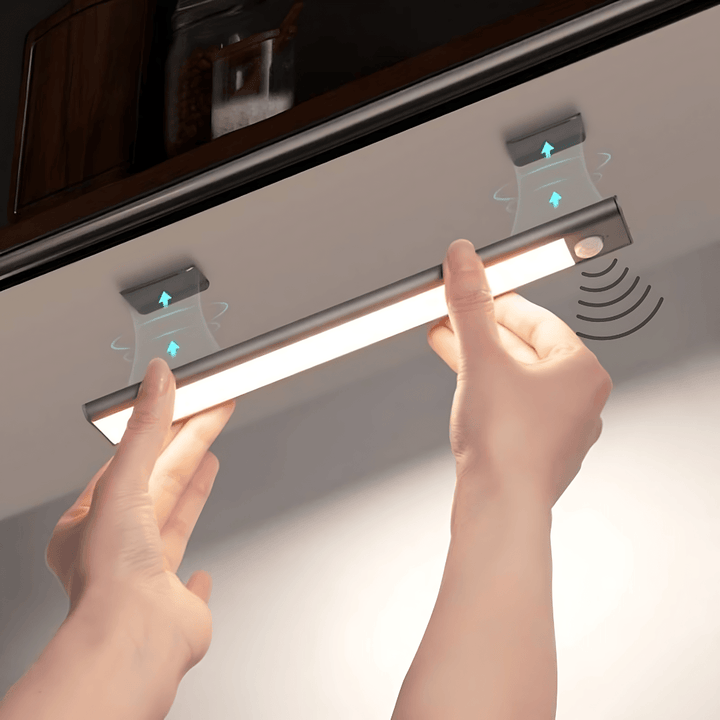 Bezprzewodowa lampa LED z czujnikiem ruchu i magnesem, idealna do szafy, kuchni. Nowoczesne oświetlenie.