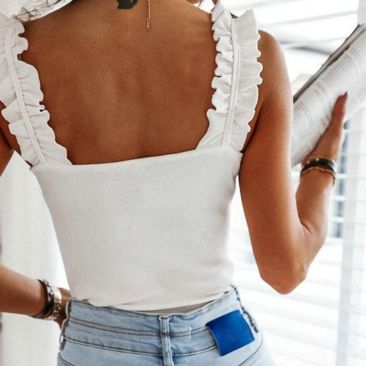 Elegancki damski tank top z falbanką i kwadratowym dekoltem. Idealna letnia koszulka zapewniająca komfort.