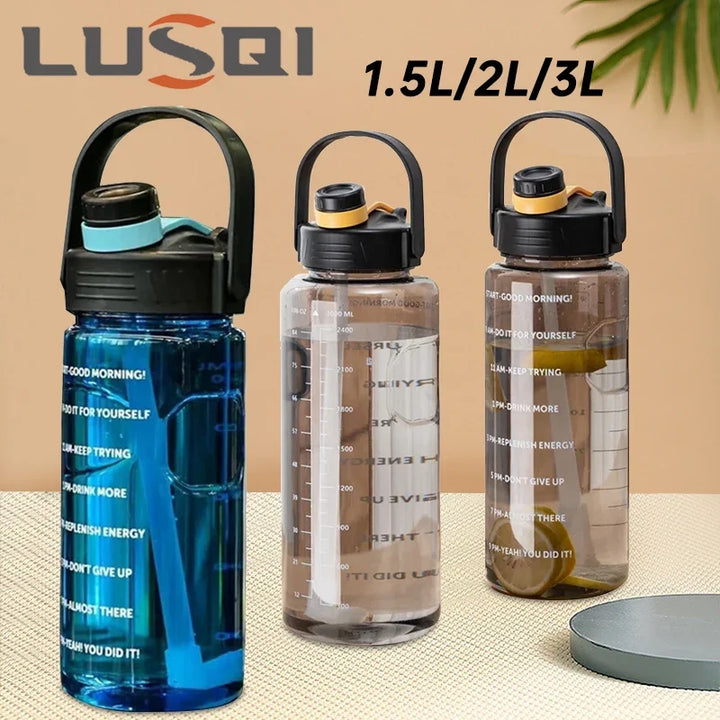 Bidon na wodę unisex ze słomką, pojemność 1.5L-3.0L, idealny na siłownię i do sportu.