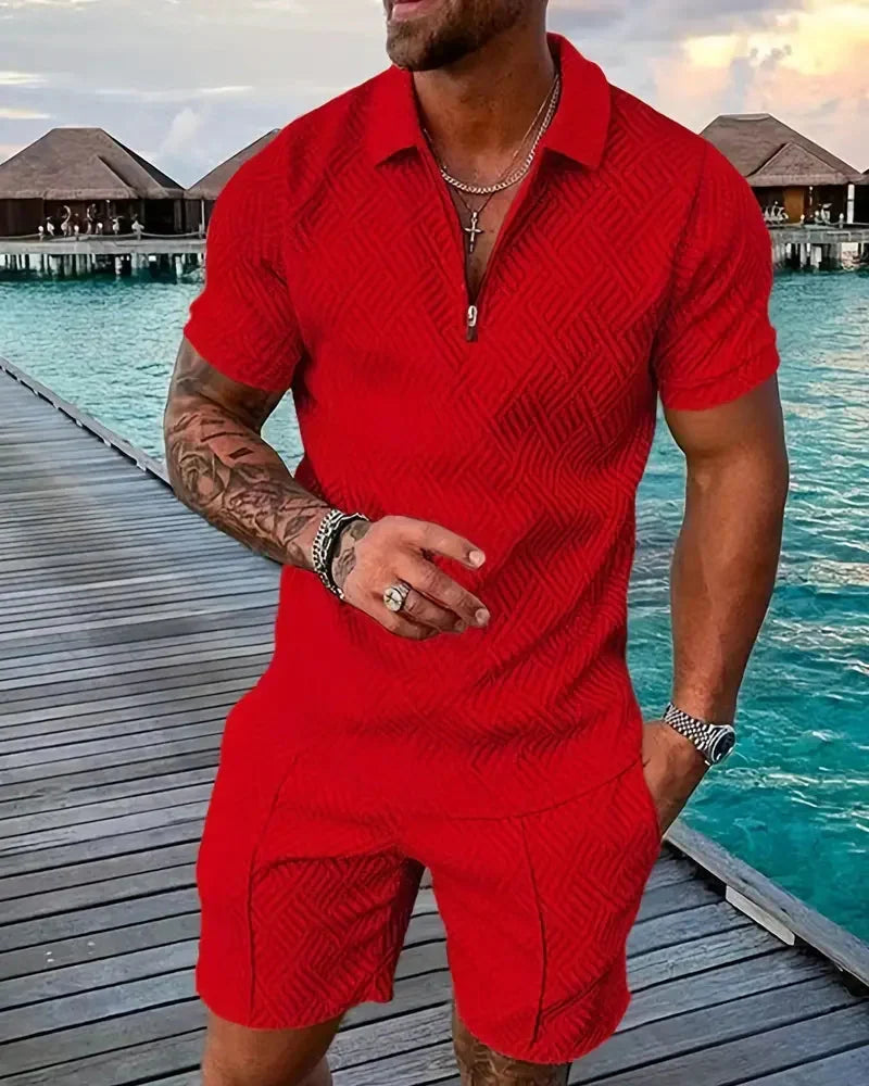 Jasny dres męski na lato, koszulka polo z suwakiem i dopasowane szorty plażowe