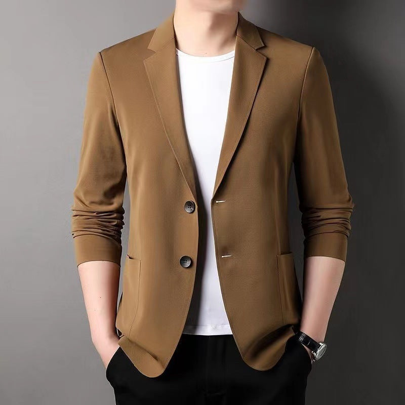 Modna camelowa marynarka męska o kroju slim fit, styl casual