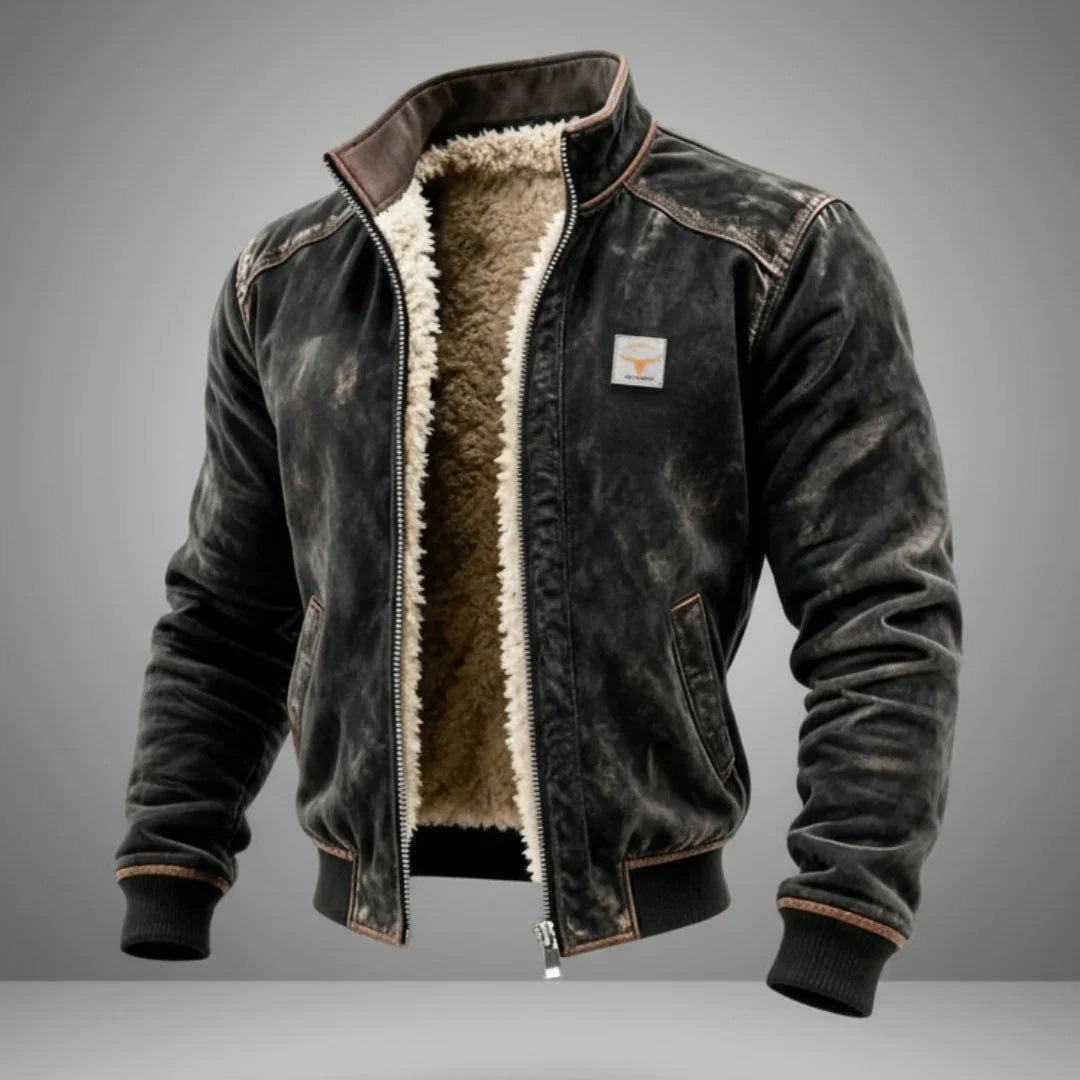 Czarna męska kurtka bomber ocieplana w stylu vintage prezentowana na jednolitym tle