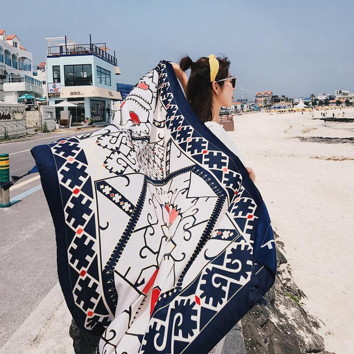 Chusta pareo plażowe w orientalne wzory. Lekka, stylowa chusta letnia na urlop.