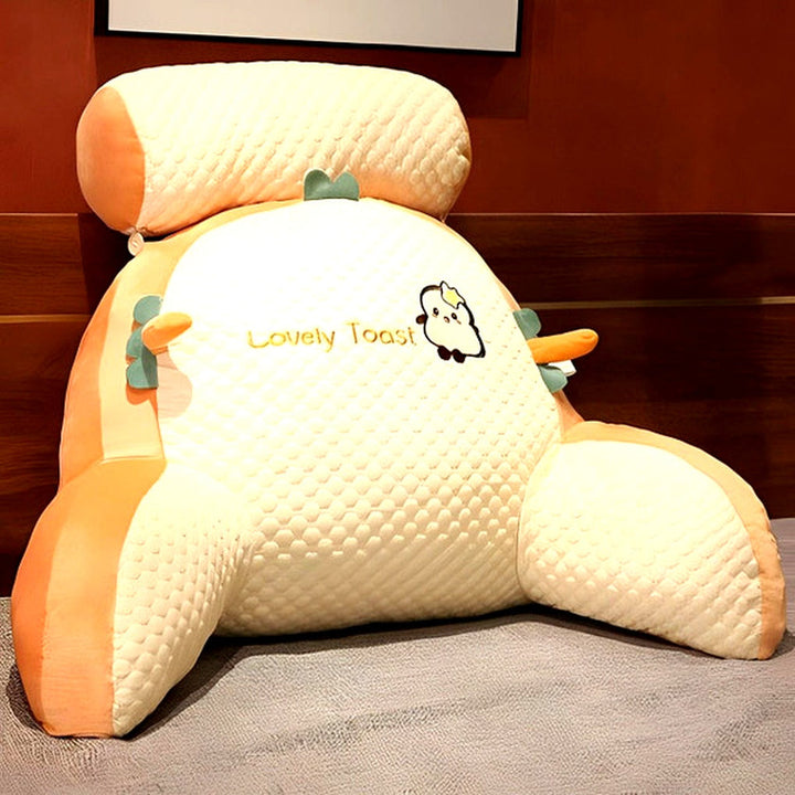 Pomarańczowa trójkątna poduszka klinowa z motywem tostów